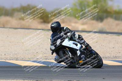 media/Mar-28-2022-Superbike Trackdays (Mon) [[b8603d0f67]]/Open Track Time/Turn 7/